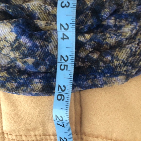 Guess Gauzy Sheer Long Sleeve V-Neck Top - Picture 7 of 8